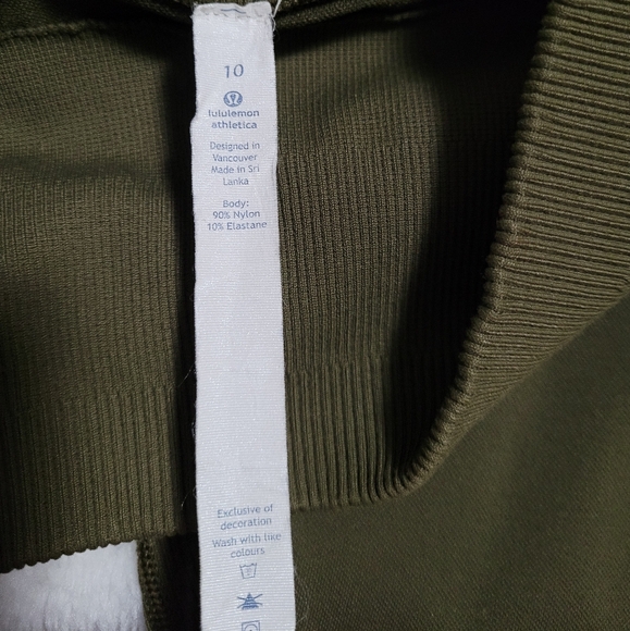 Lululemon Yoga Capri size 10 in Olive Green - Picture 3 of 7